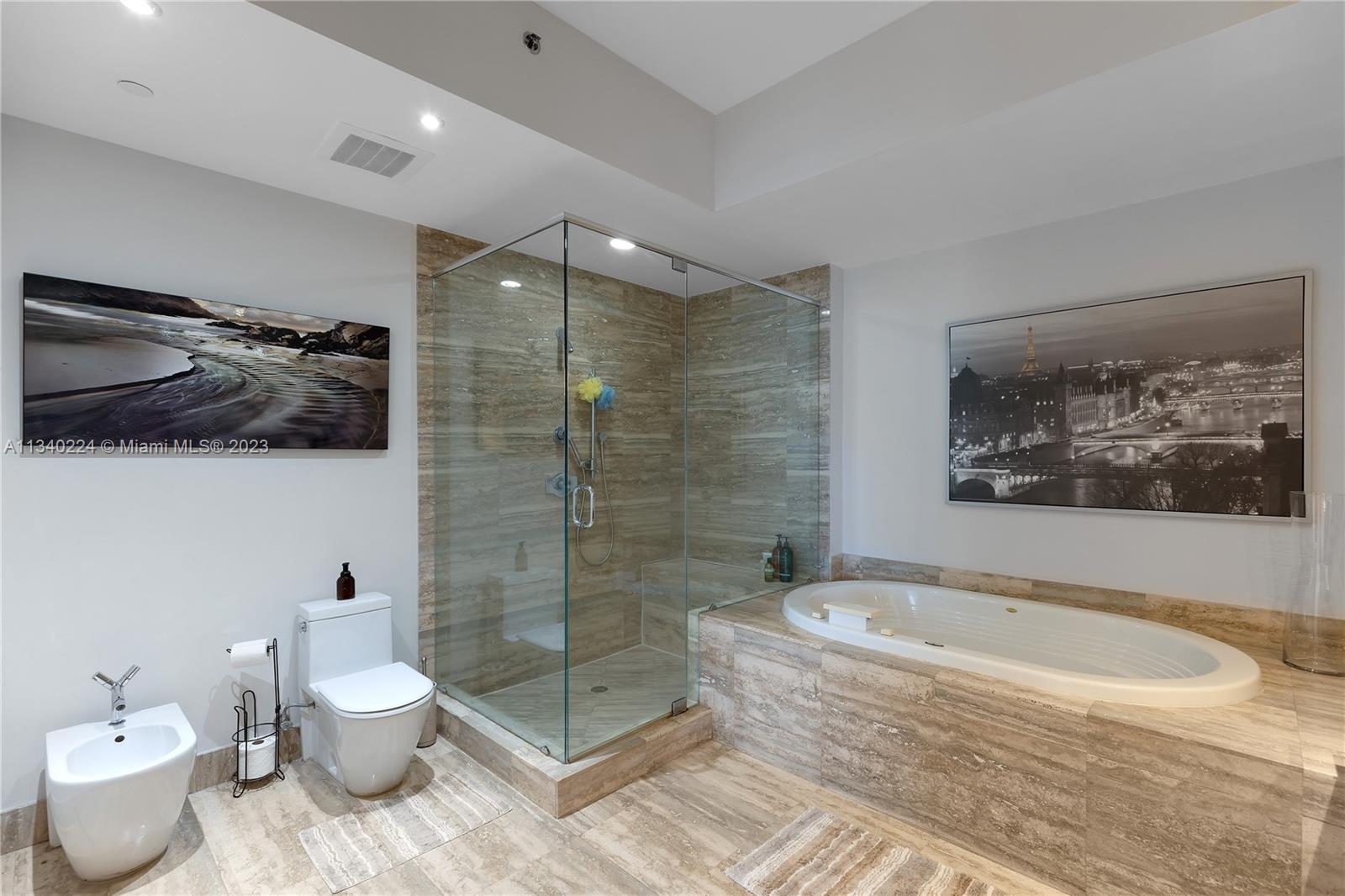 TDR TOWER III CONDO - Residential