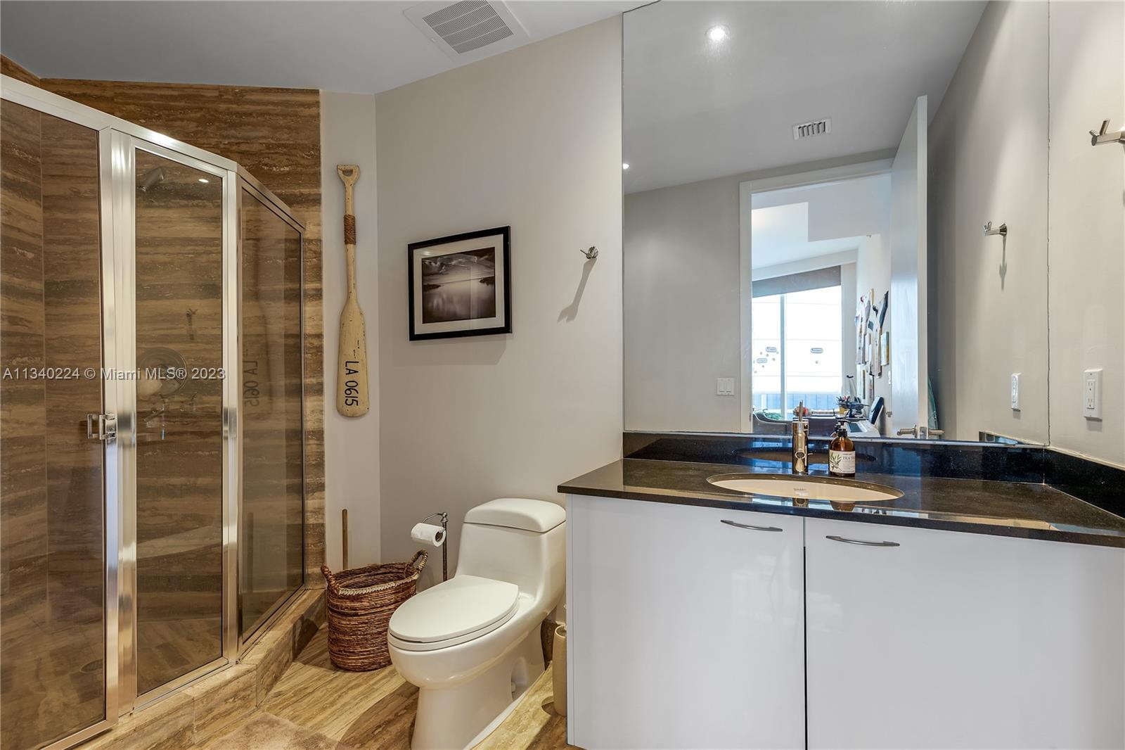 TDR TOWER III CONDO - Residential