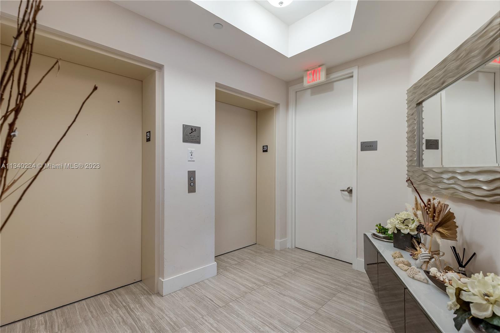 TDR TOWER III CONDO - Residential