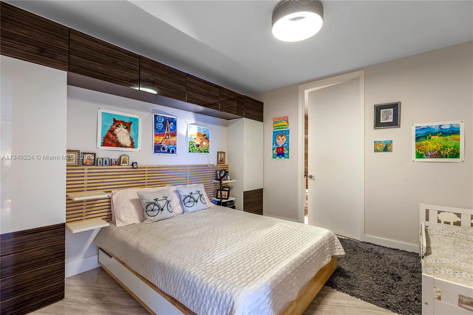 TDR TOWER III CONDO - Residential