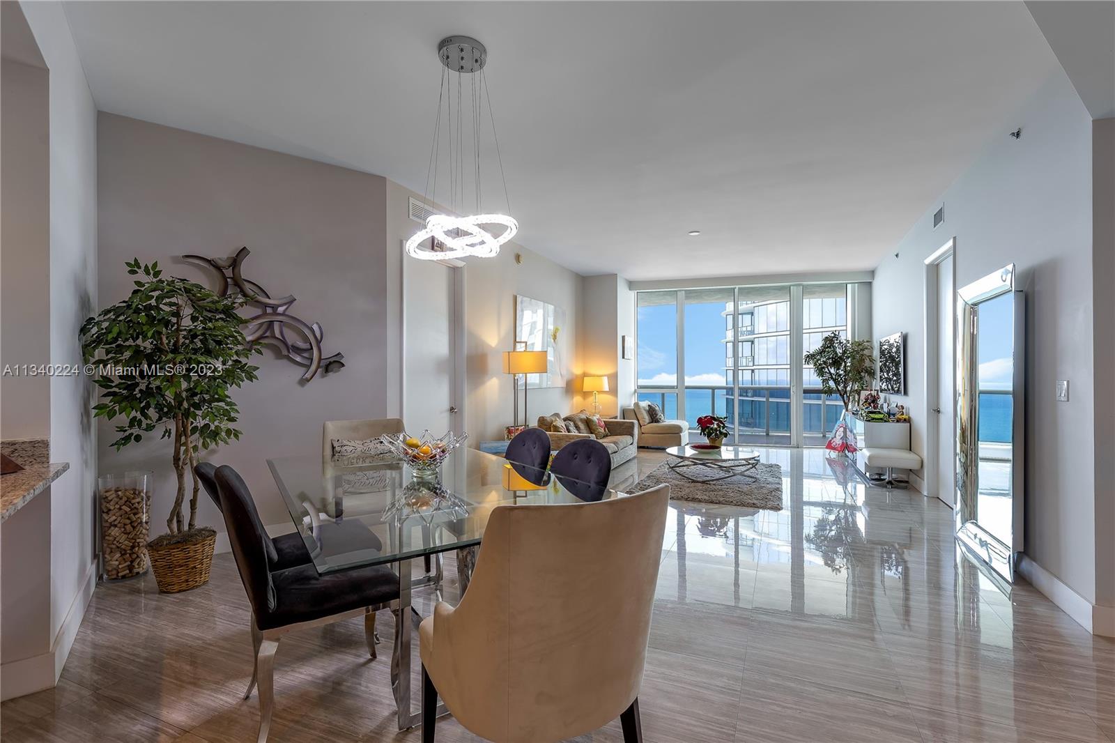 TDR TOWER III CONDO - Residential