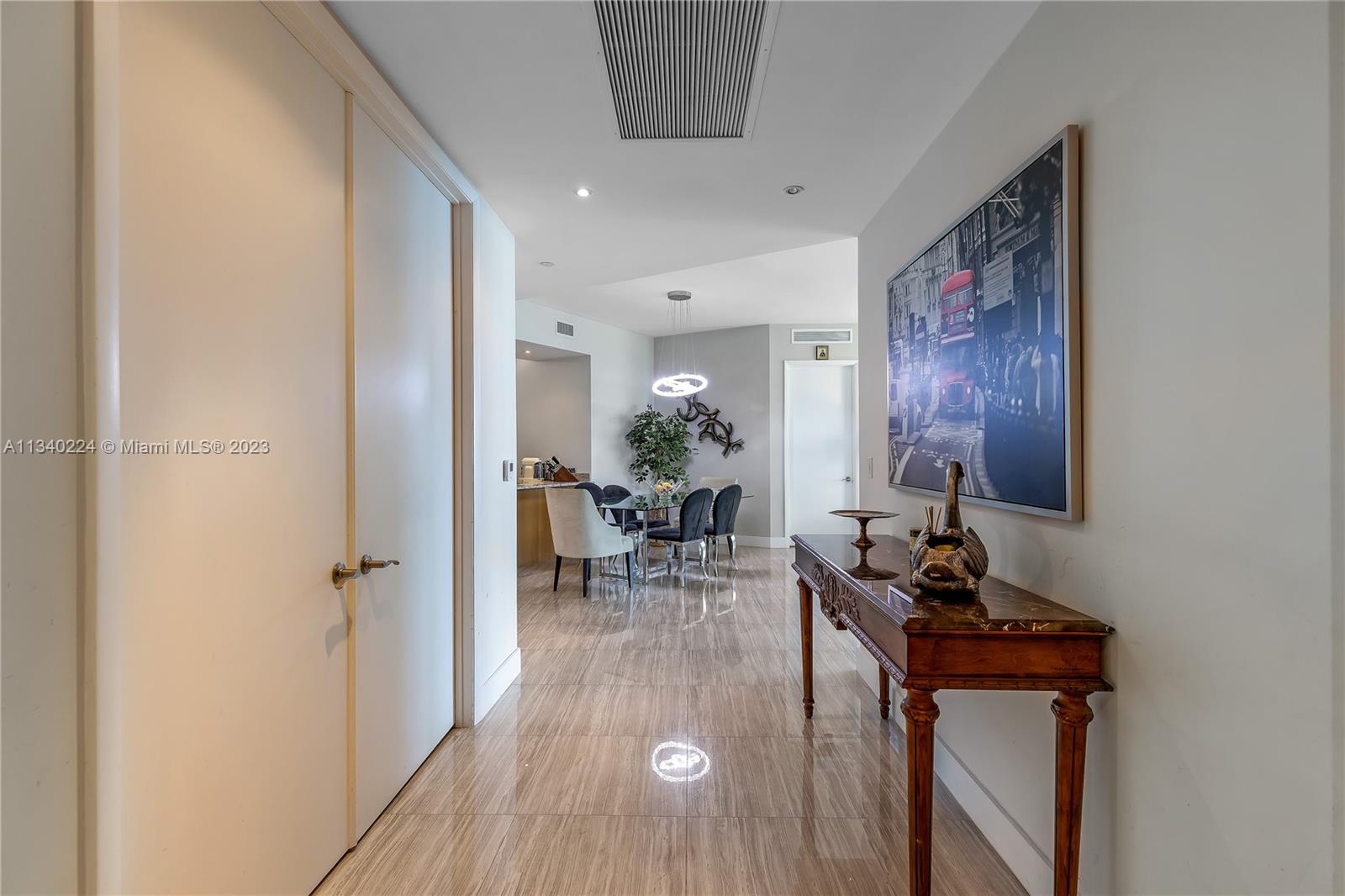 TDR TOWER III CONDO - Residential