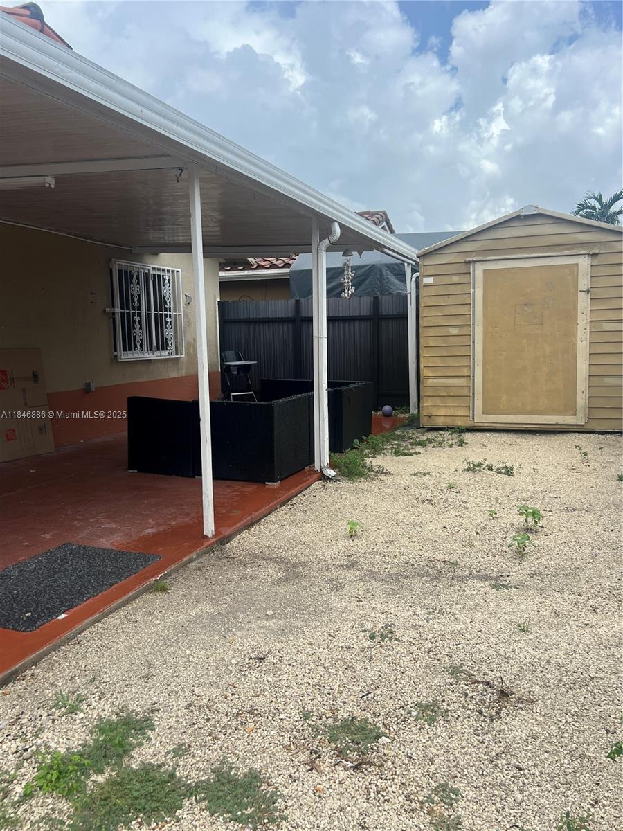 EL PRADO COUNTRY CLUB 4TH - Residential Lease