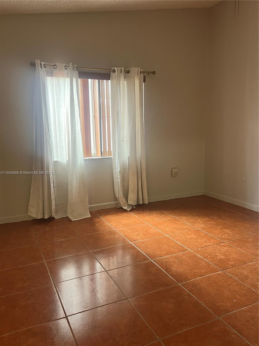 EL PRADO COUNTRY CLUB 4TH - Residential Lease