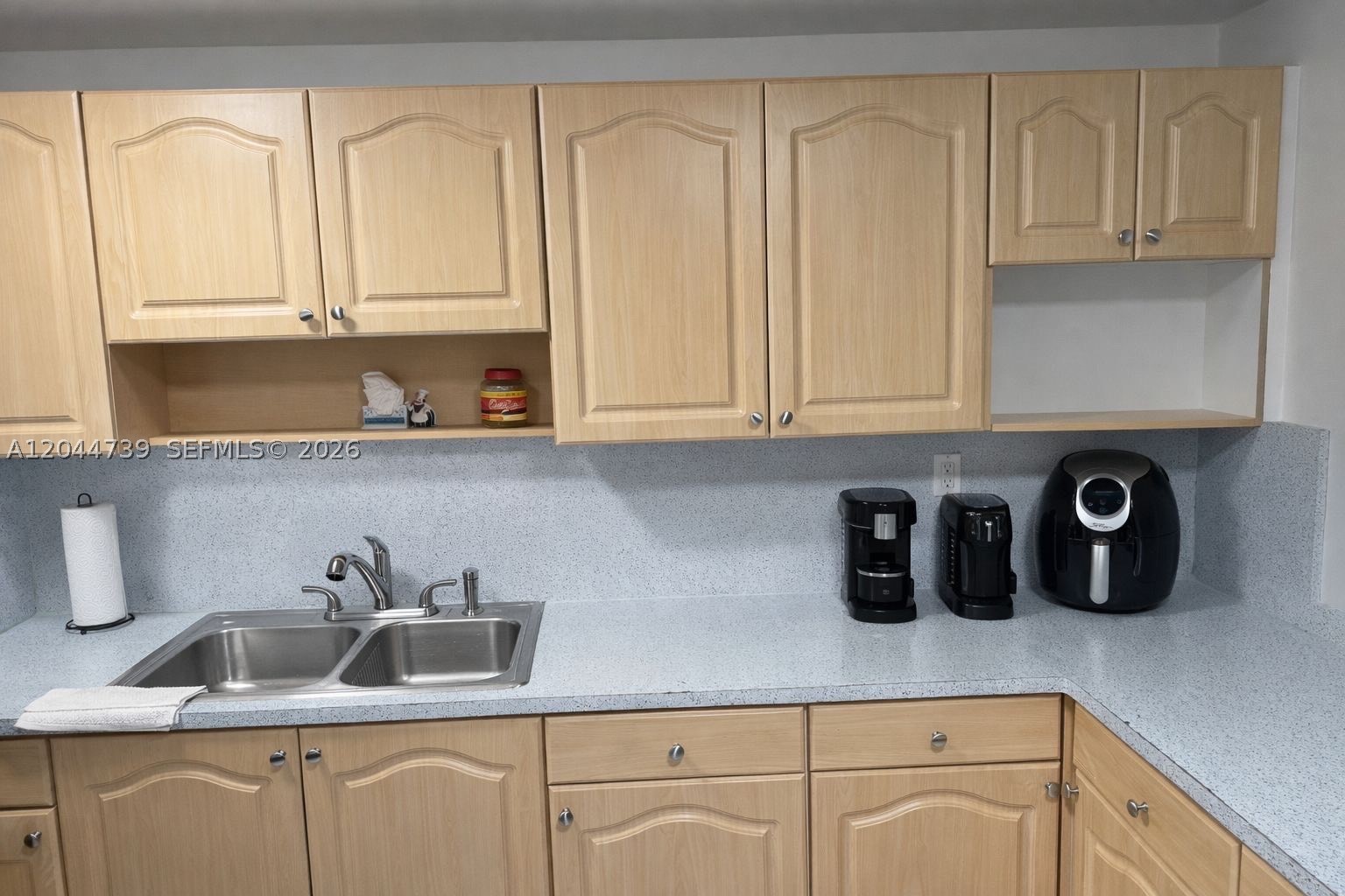 SAMARI LAKE EAST CONDO - Residential
