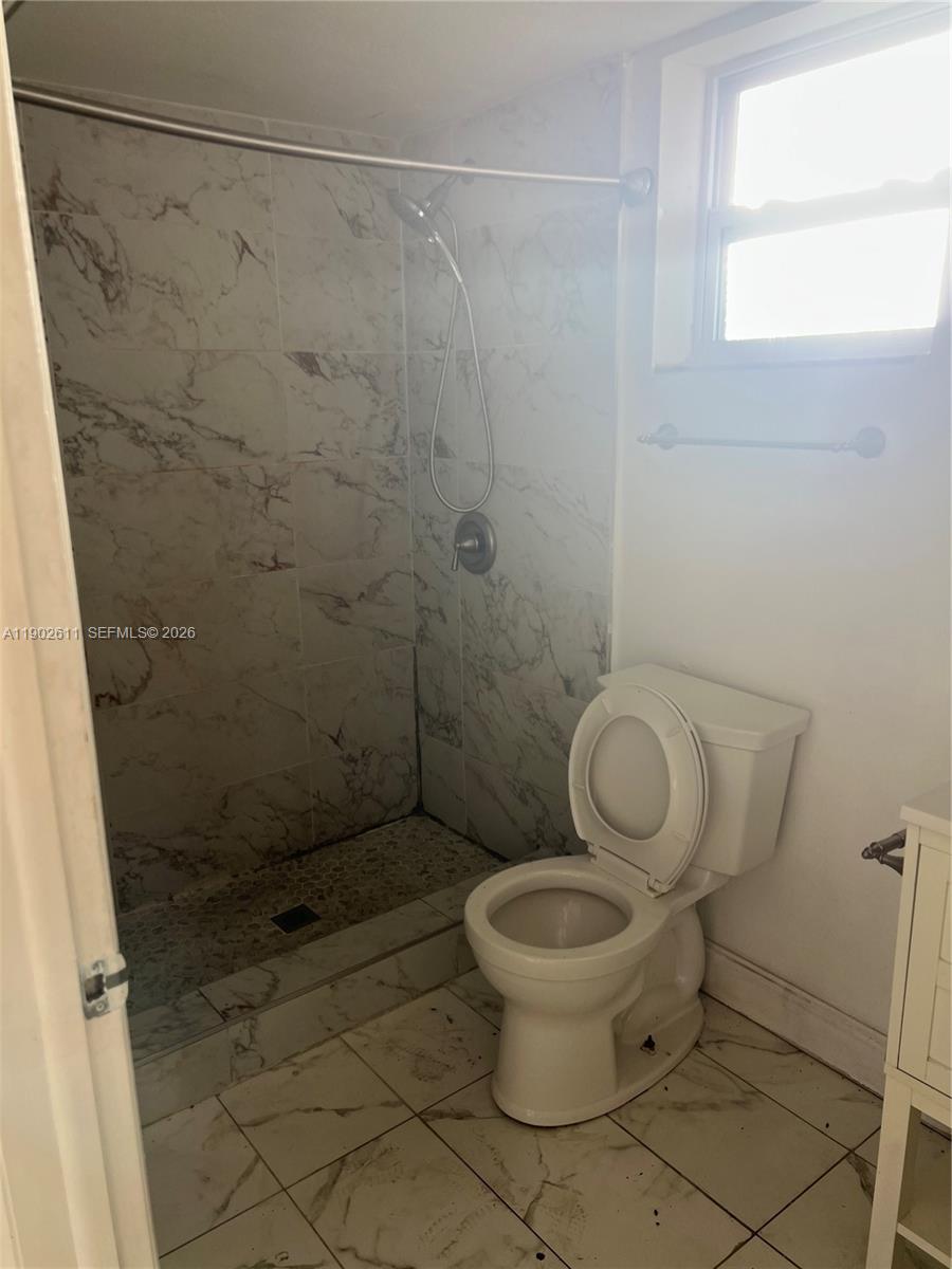 NEW WORLD CONDO APTS II - Residential