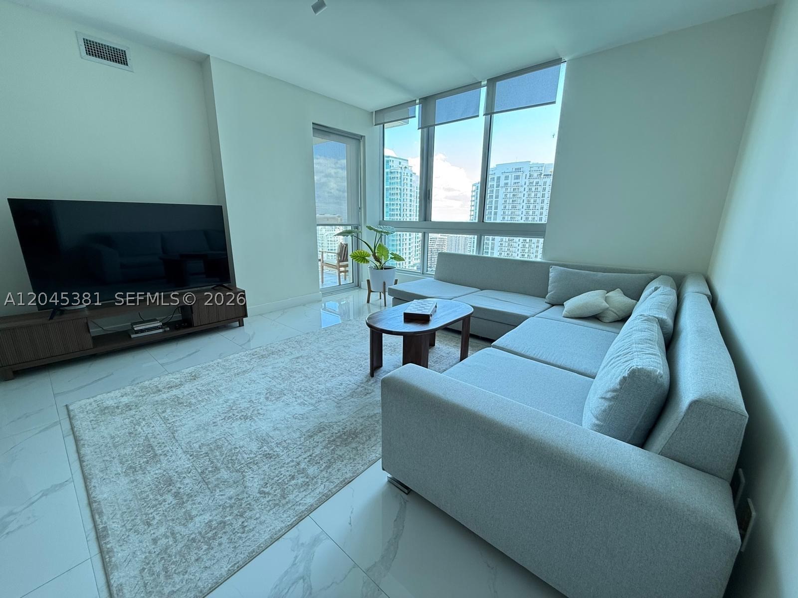 MET 1 CONDO - Residential