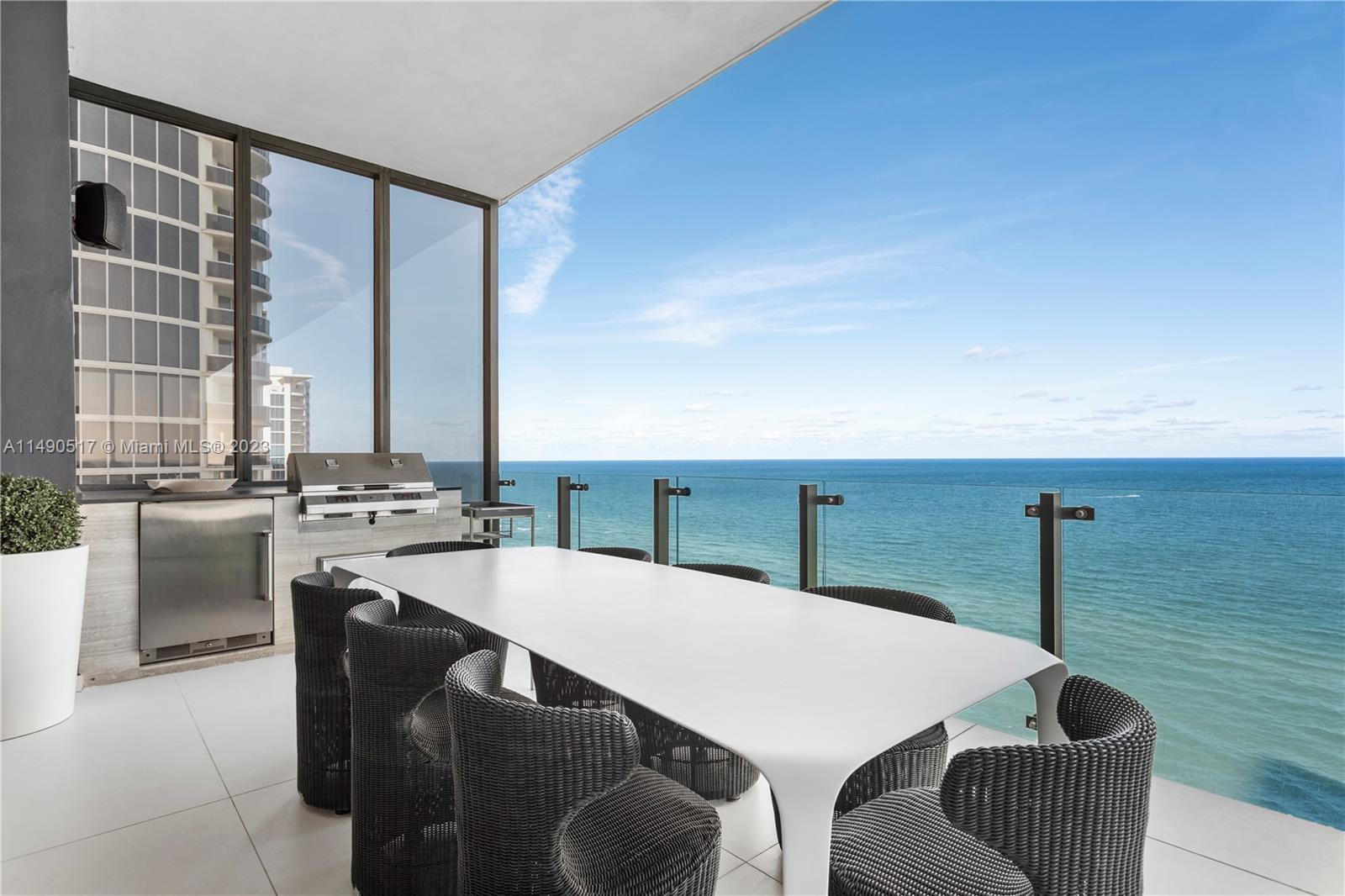 MUSE CONDO - Residential