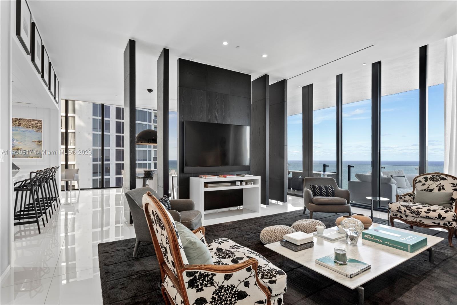 MUSE CONDO - Residential
