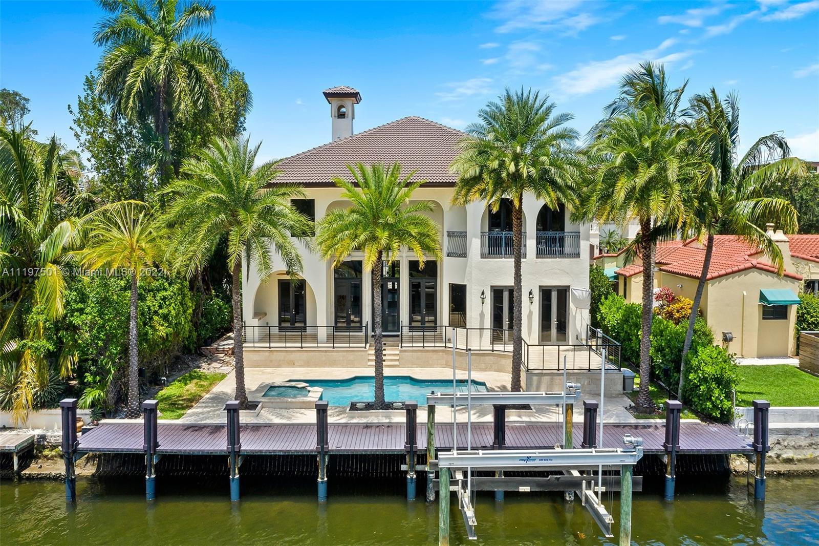 SEVEN ISLES - LAS OLAS - Residential