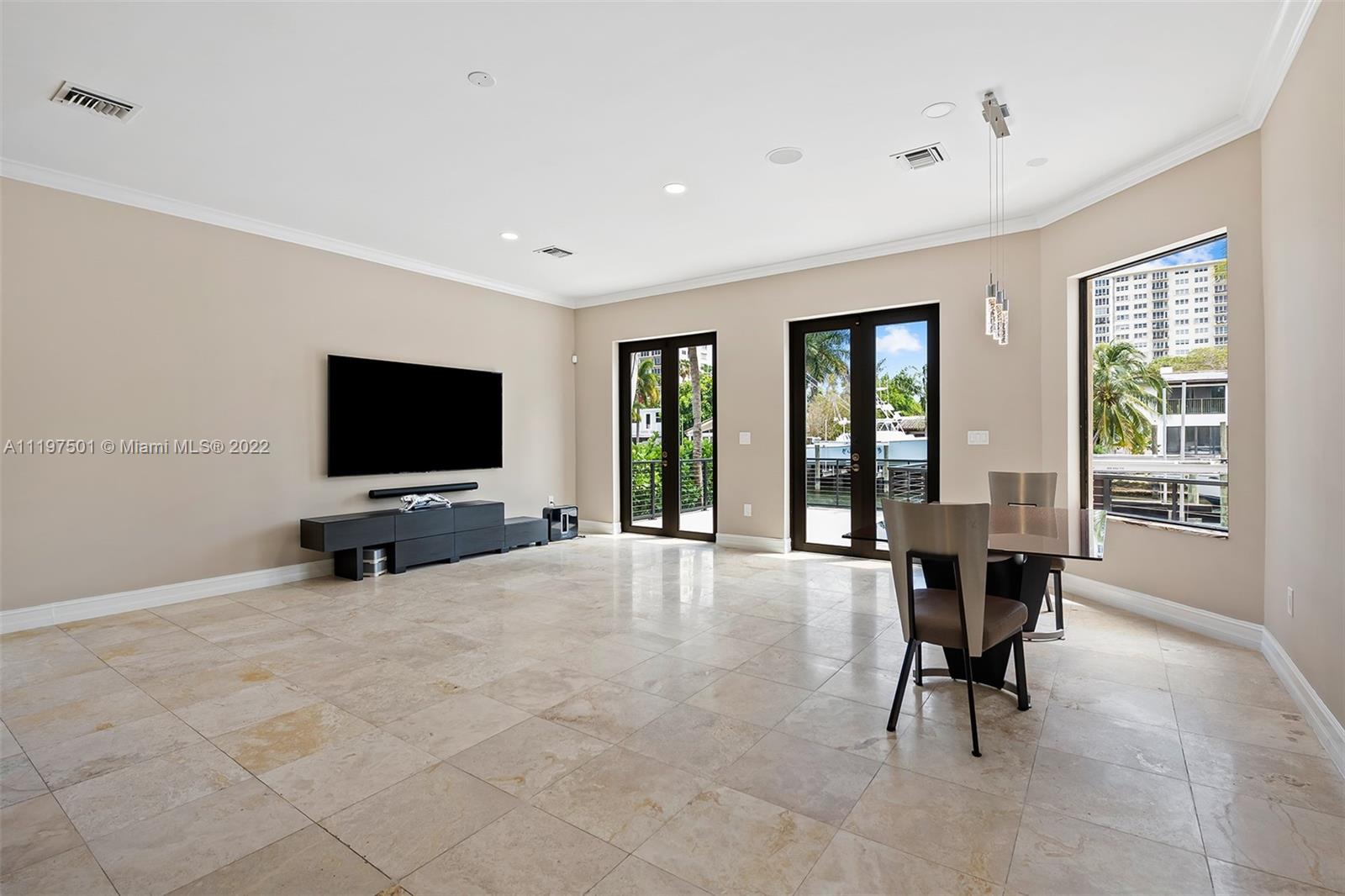 SEVEN ISLES - LAS OLAS - Residential