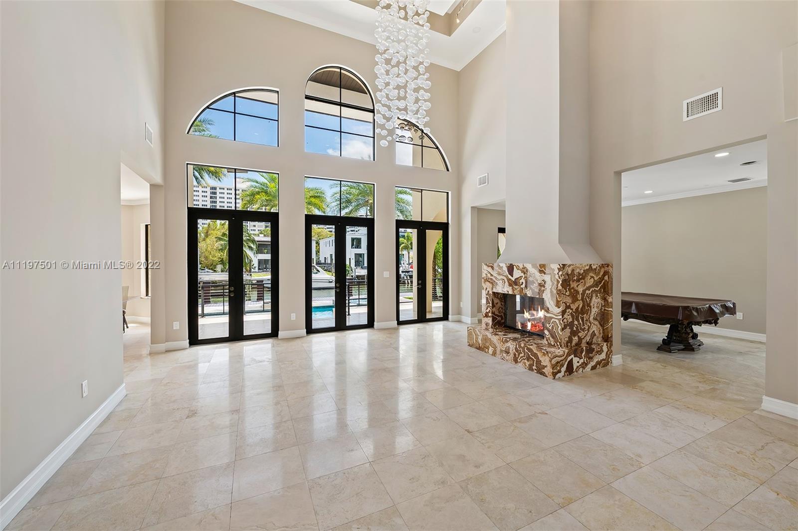 SEVEN ISLES - LAS OLAS - Residential