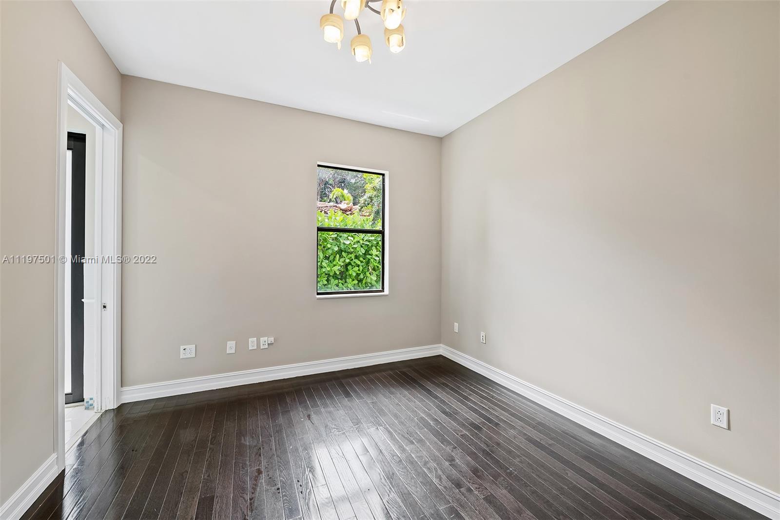 SEVEN ISLES - LAS OLAS - Residential