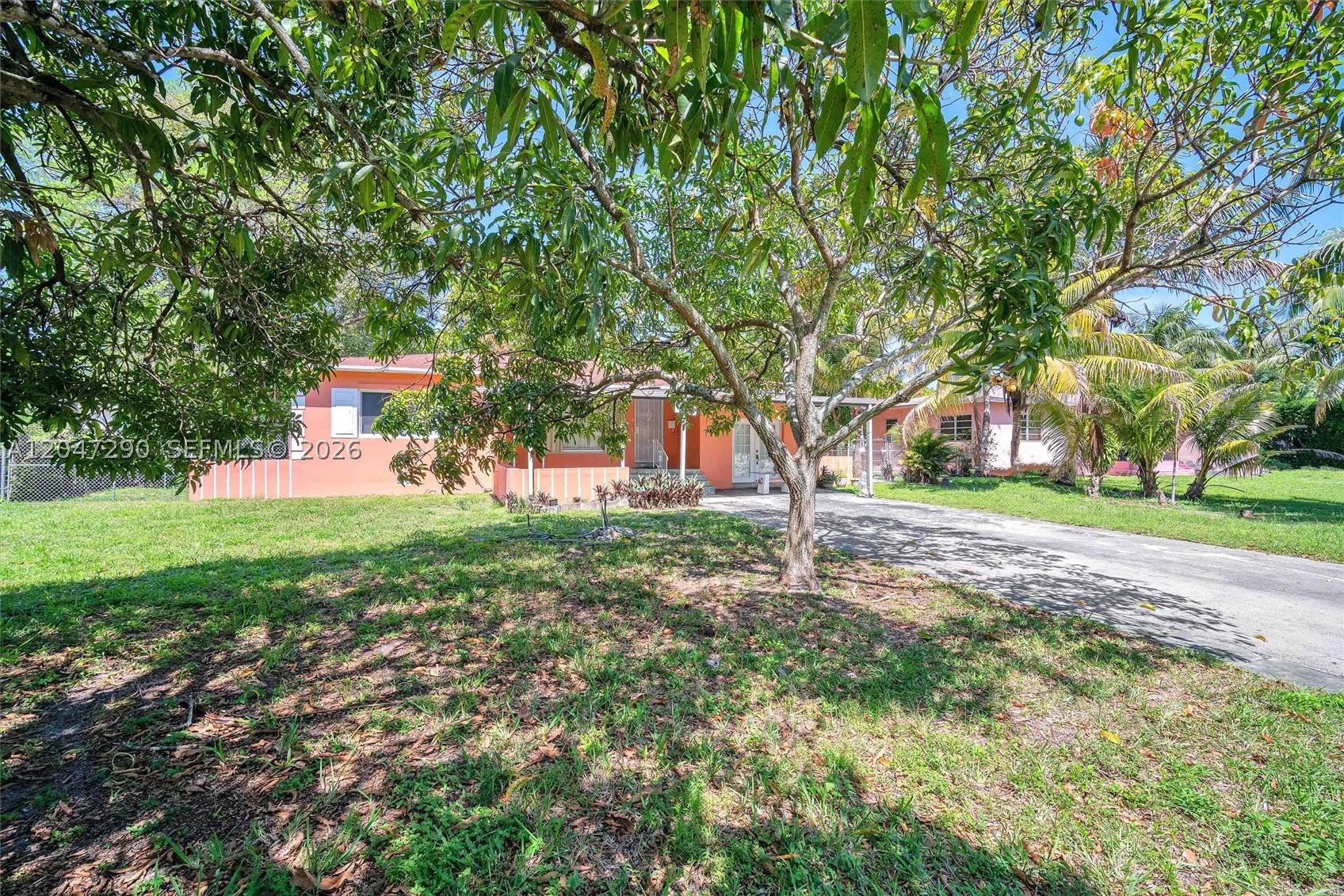 BISCAYNE GARDENS SEC H PA - Residential Lease