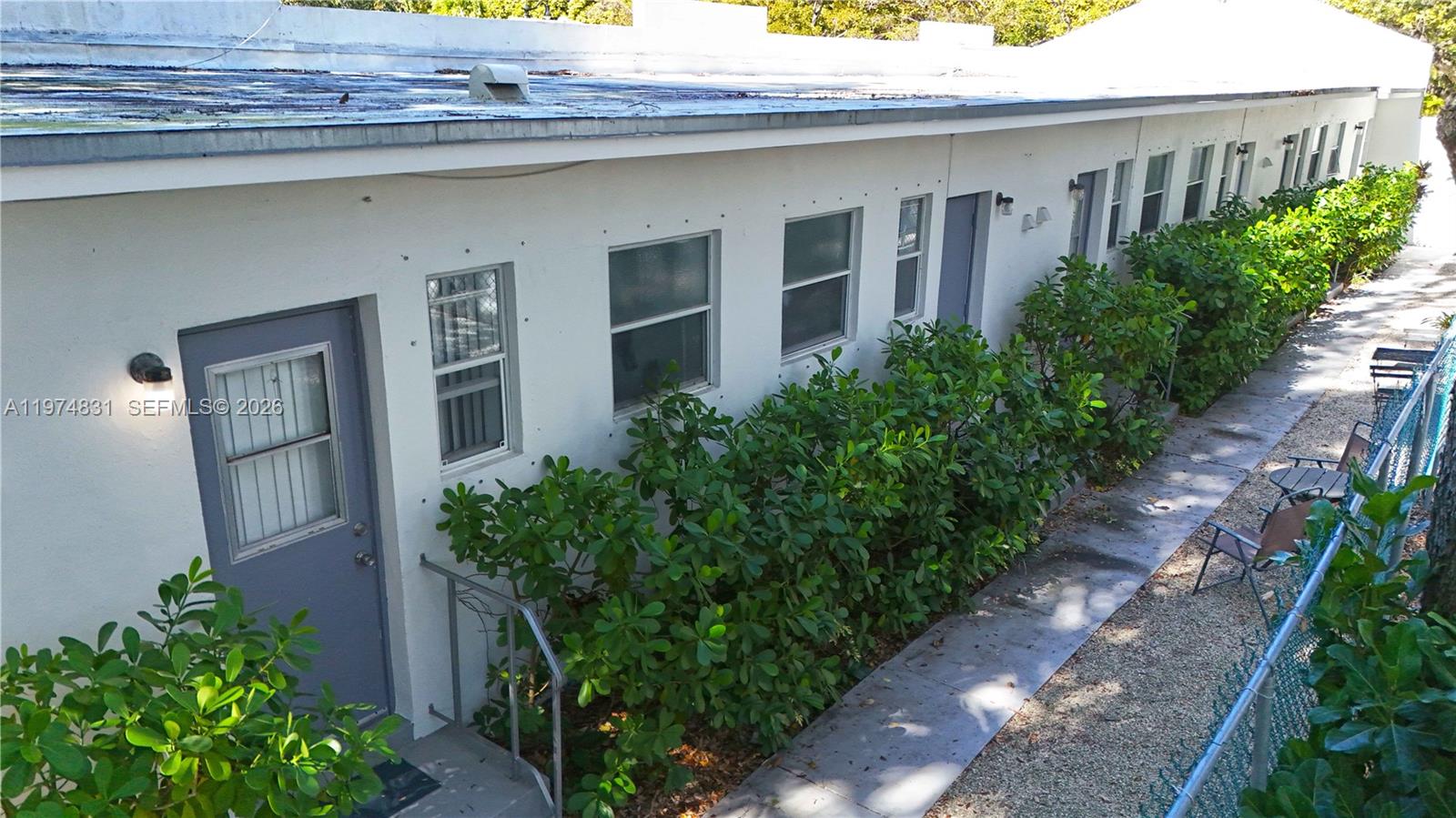 BRICKELL ESTATES - Residential Income