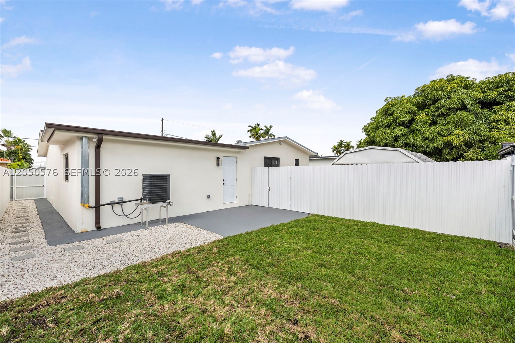 BIRD RD HIGHLANDS - Residential Lease