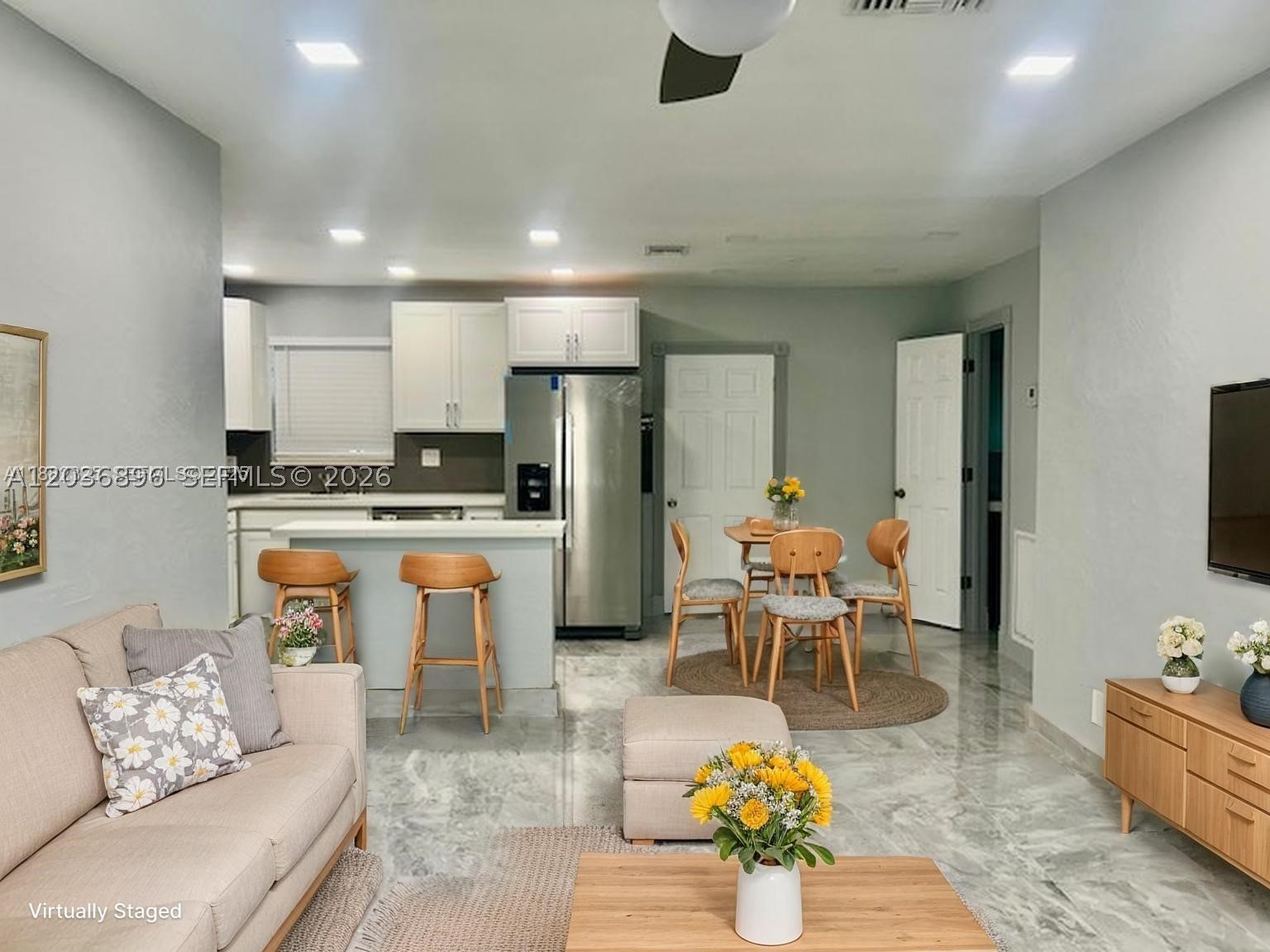 ROYAL PALMS PARK SEC 1 - Residential