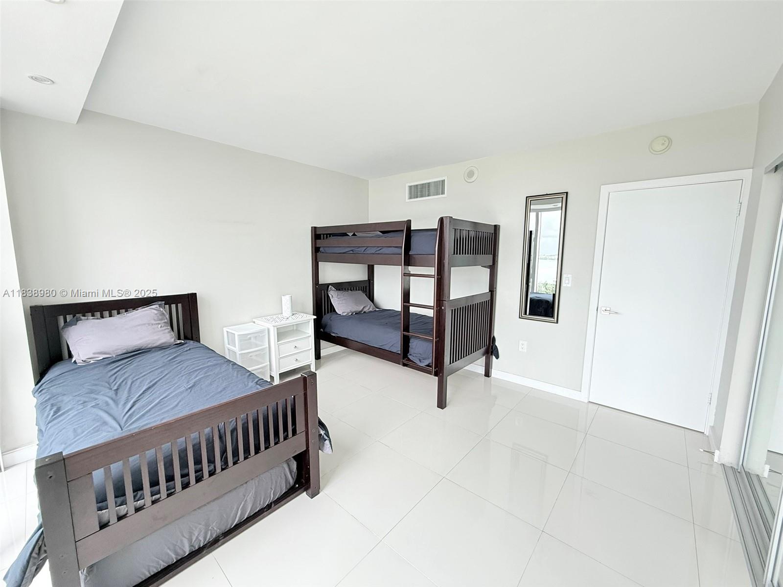 HARBOUR HOUSE - Residential Lease