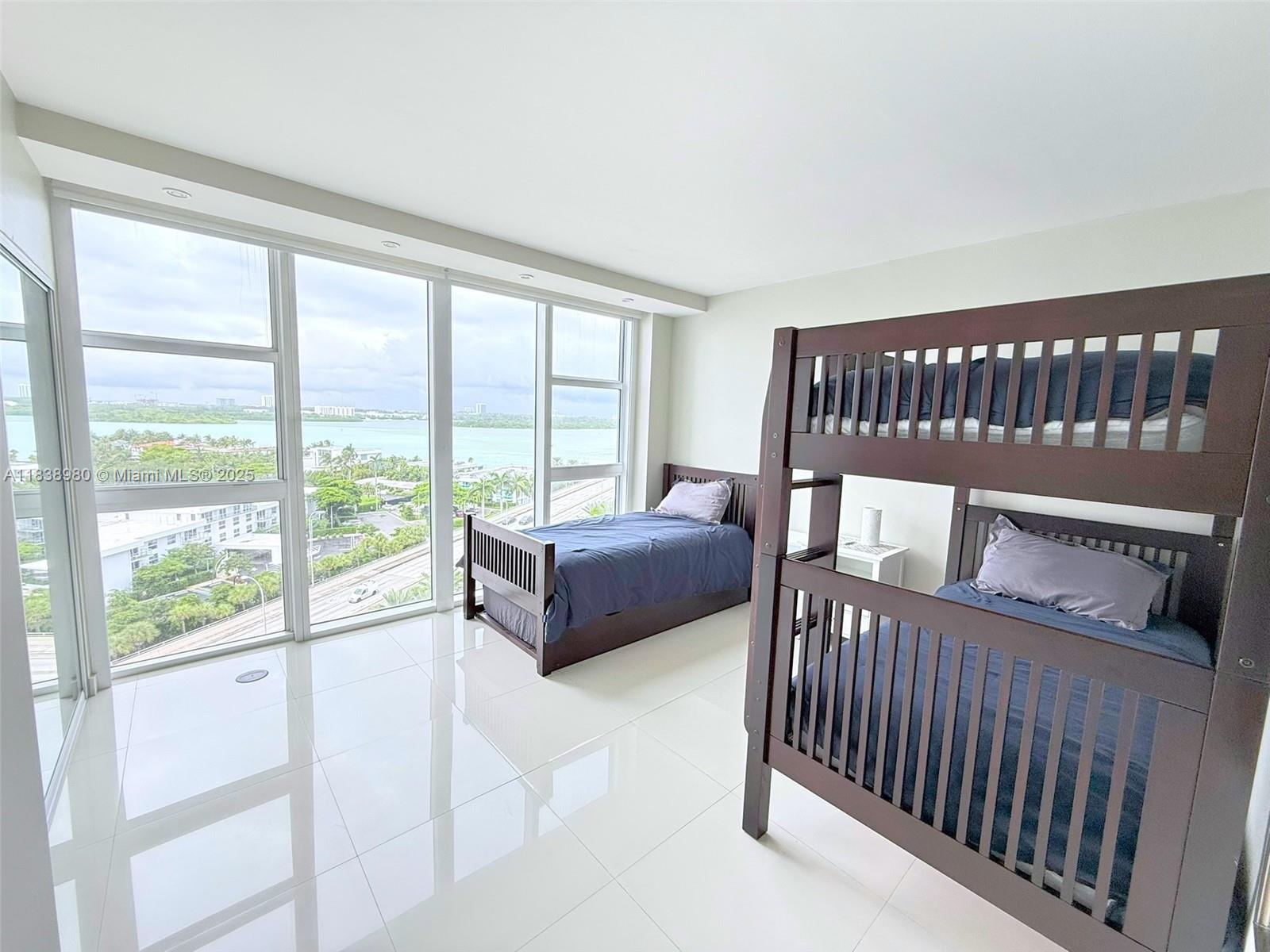 HARBOUR HOUSE - Residential Lease