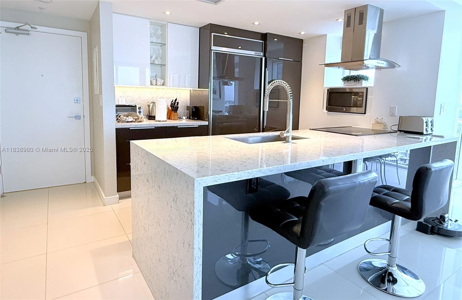 HARBOUR HOUSE - Residential Lease