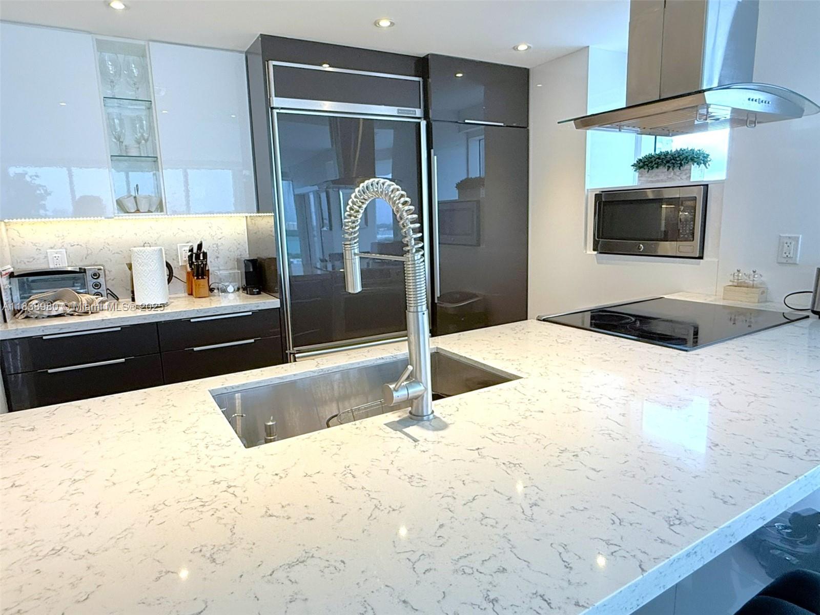 HARBOUR HOUSE - Residential Lease