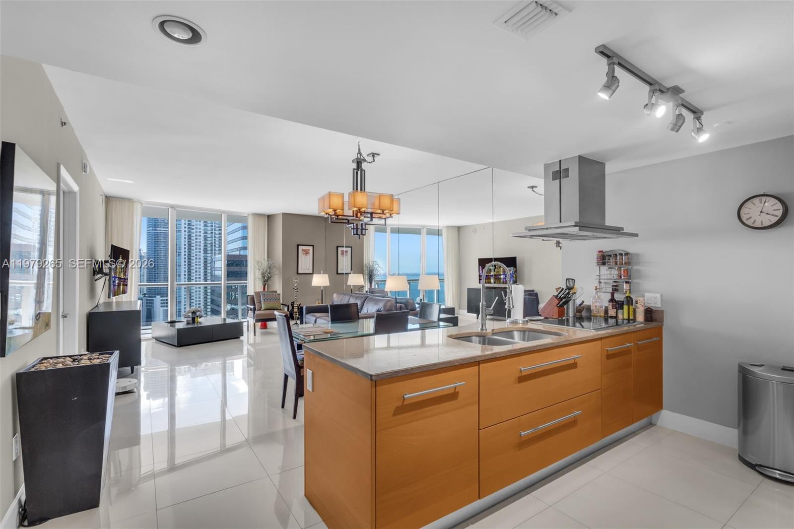 ICON BRICKELL NO TWO - Residential