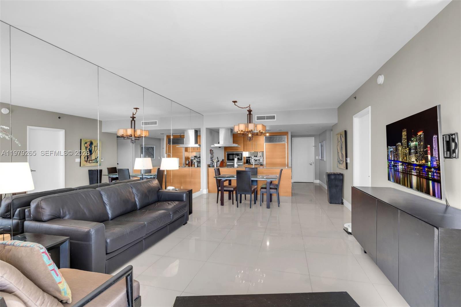 ICON BRICKELL NO TWO - Residential