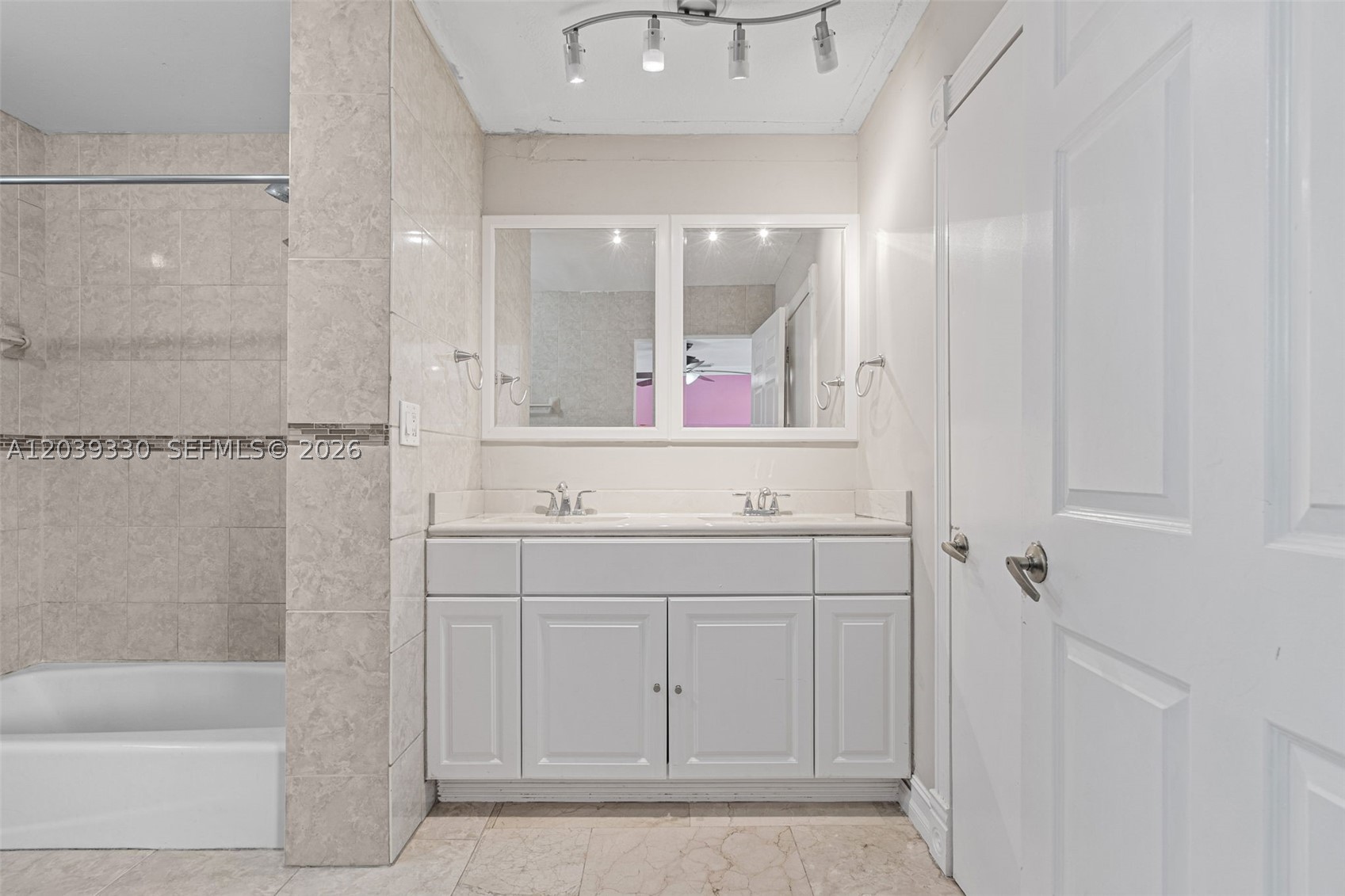 The Redland - Residential