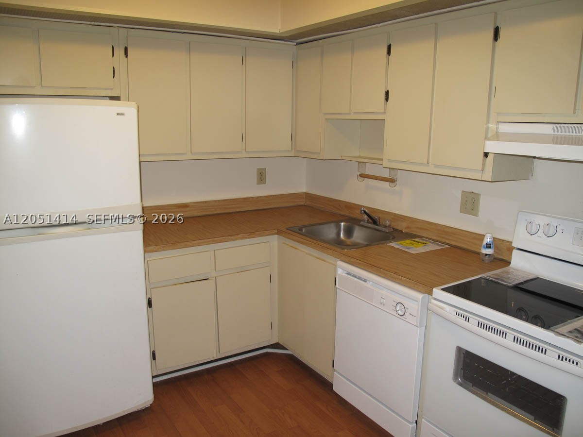 Age restricted. Must be 55+ years old. Priced very competitively, in desirable Belfort, Kingspoint. The unit is located on 2nd floor & is accessible by stairs. Gated community. Spacious & luminous living area. Screened patio. Washer & dryer inside unit. Water is included in the rent. Community offers many amenities such as tennis courts, pools, card room, theater, courtesy bus & more! Requirements: no pet, 3 months at move-in (1st month rent + 2 months security deposit), income 2x the rent. 30 day move-in process.