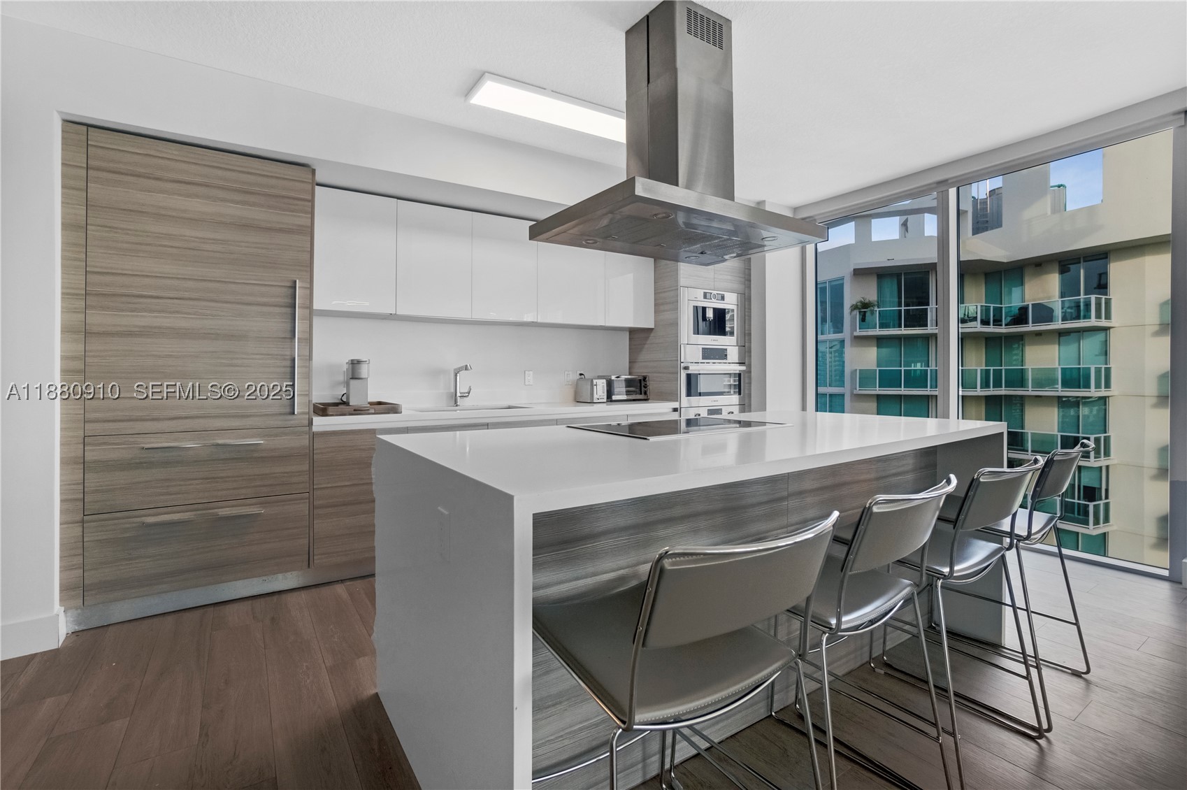 PARQUE TOWERS CONDO - Residential