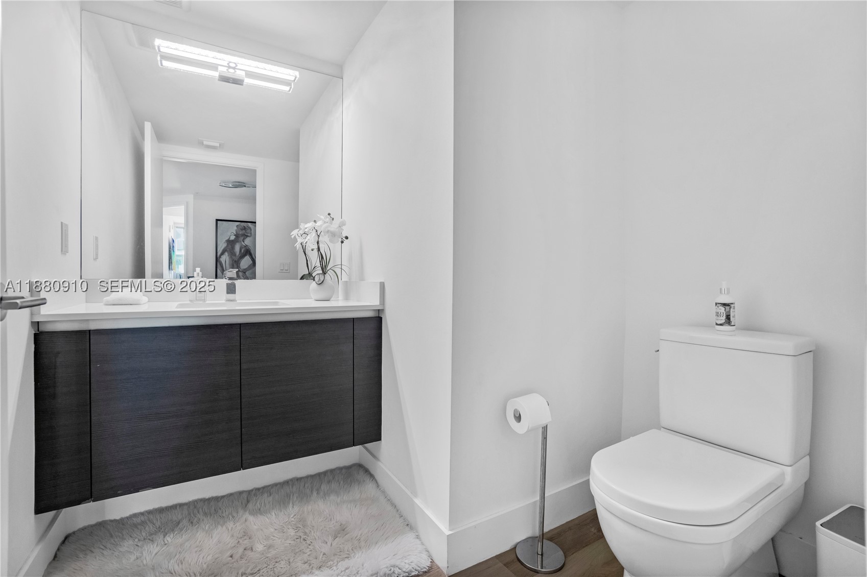 PARQUE TOWERS CONDO - Residential