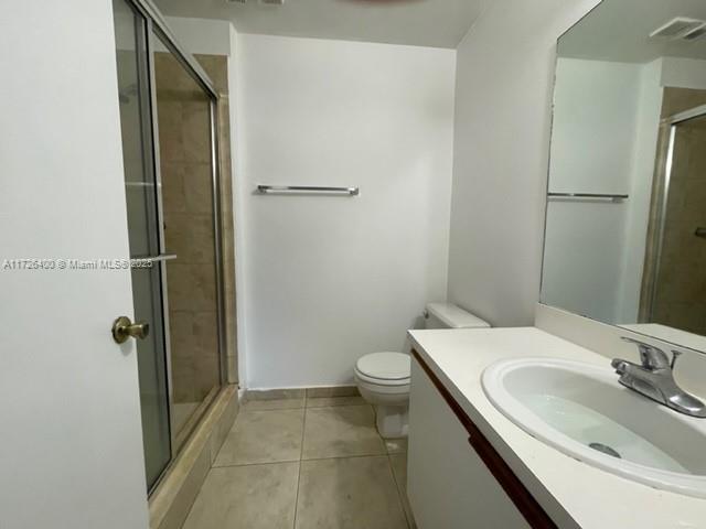 WATERS EDGE AT DEERFIELD - Residential Lease