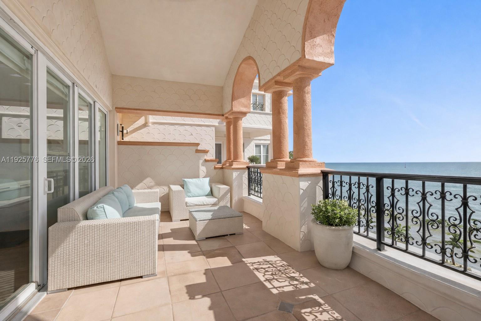 OCEANSIDE FISHER ISL COND - Residential