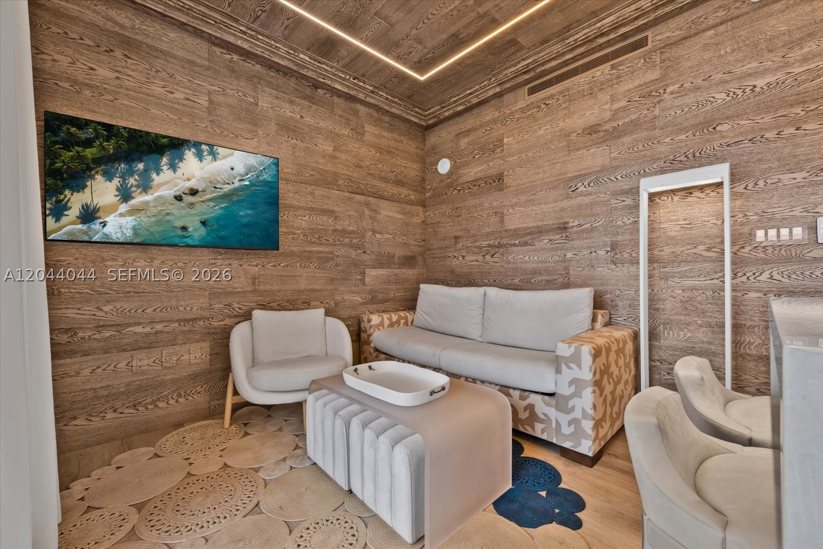 NORTH BISCAYNE BEACH AMEN - Residential