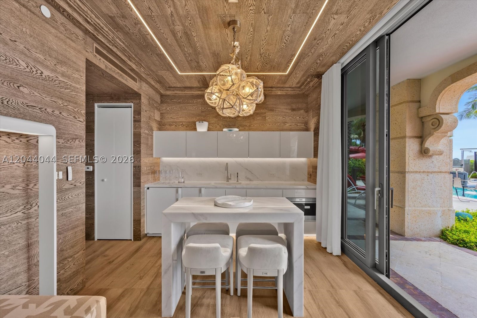 NORTH BISCAYNE BEACH AMEN - Residential