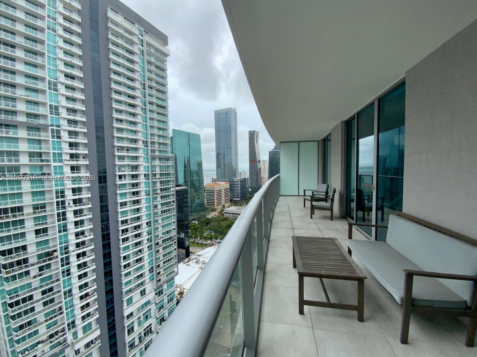 1100 MILLECENTO RESIDENCE - Residential
