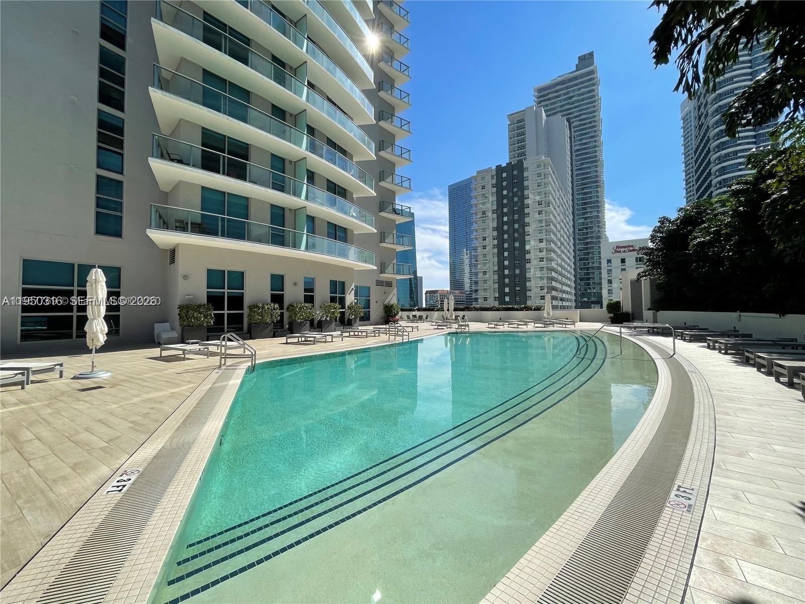 1100 MILLECENTO RESIDENCE - Residential