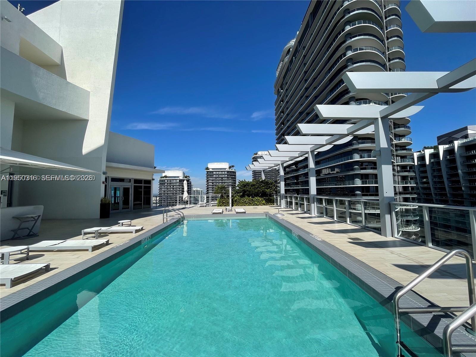 1100 MILLECENTO RESIDENCE - Residential