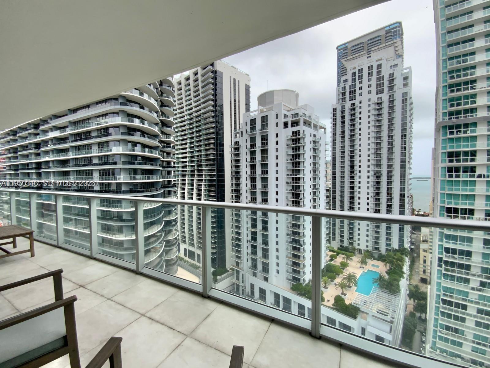 1100 MILLECENTO RESIDENCE - Residential