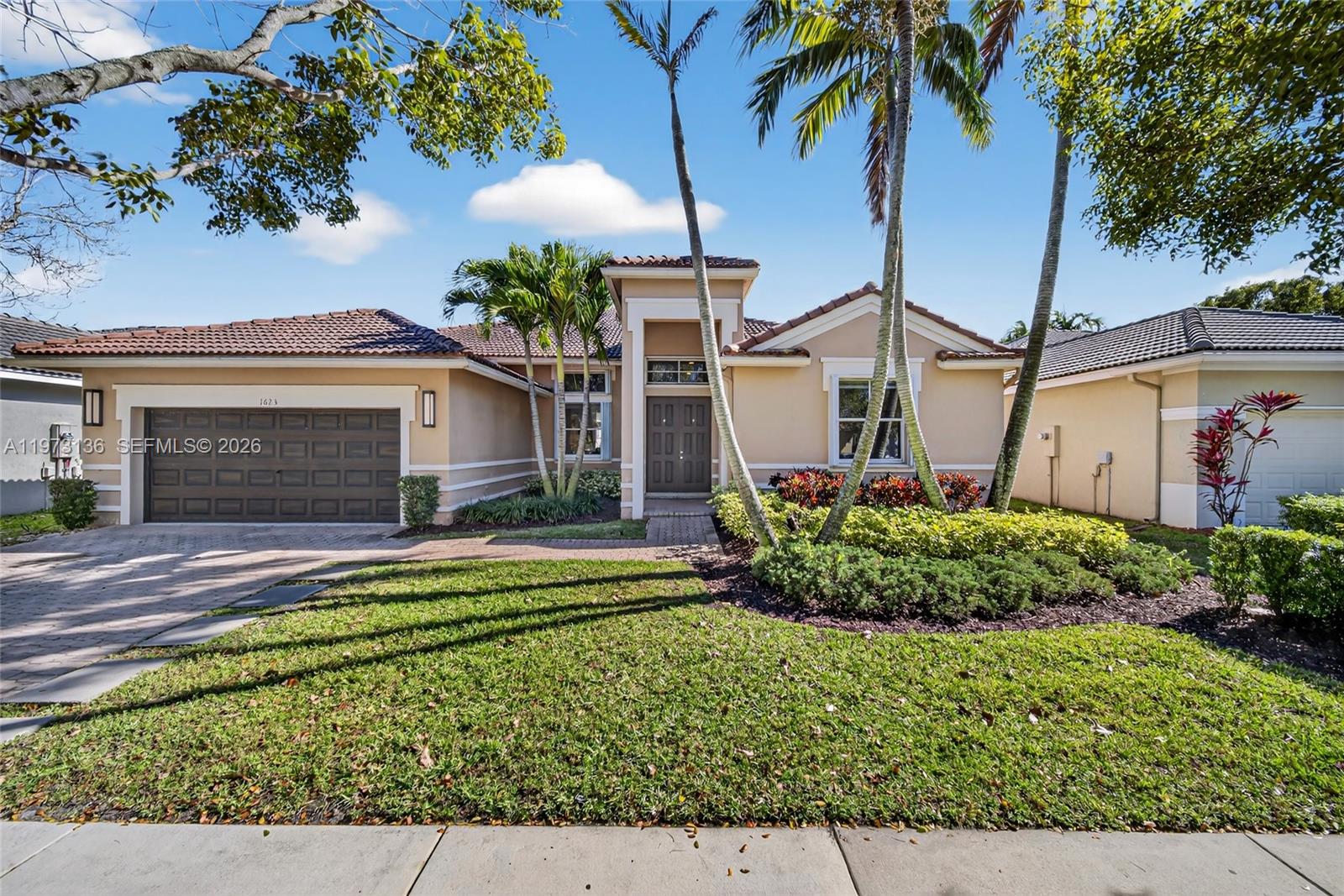 Impeccable 5-bedroom, 3.5-bath home located in the prestigious Savanna community in Weston. This residence features a spacious modern kitchen, bright and open living areas, and a private, inviting backyard perfect for relaxing or entertaining. Enjoy resort-style amenities including a clubhouse, multiple pools, water slide, mini golf, playgrounds, and scenic walking trails. Move-in ready and beautifully maintained.