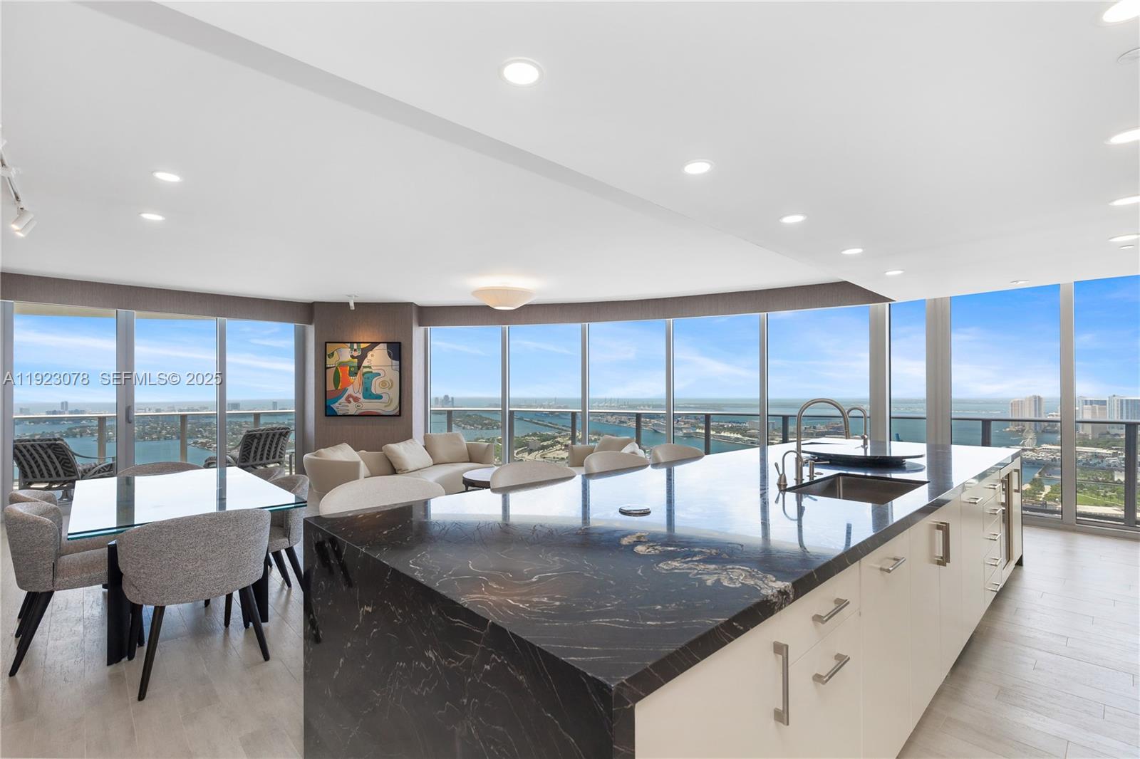 ARIA ON THE BAY CONDO - Residential