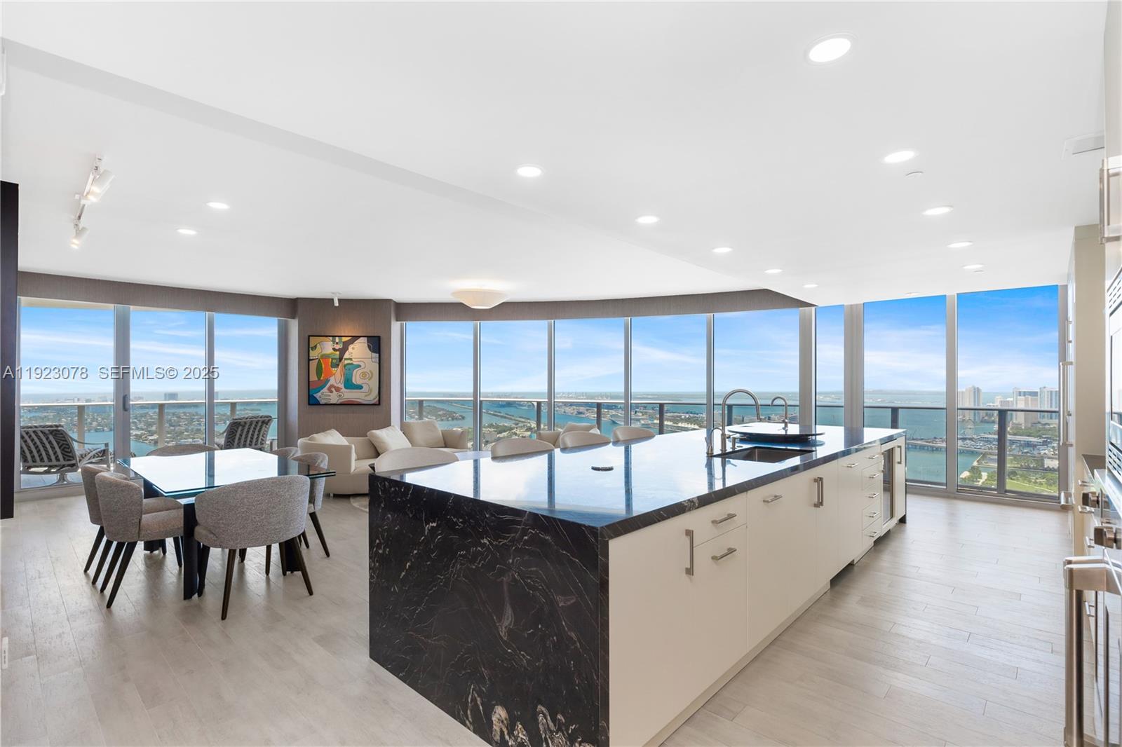 ARIA ON THE BAY CONDO - Residential