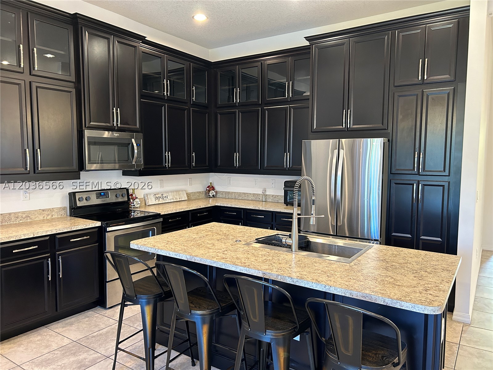 VENETIAN PARC - Residential Lease