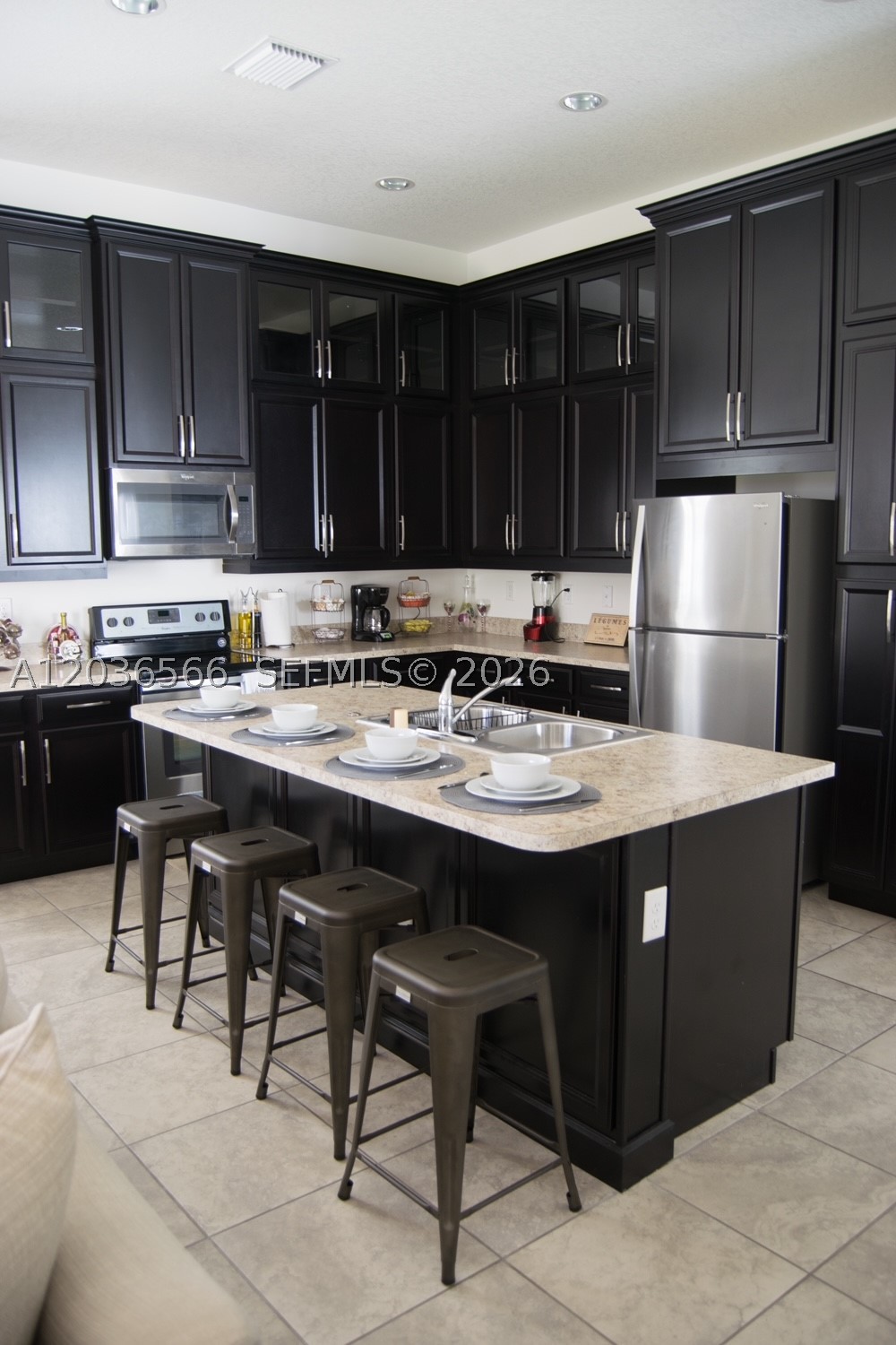 VENETIAN PARC - Residential Lease