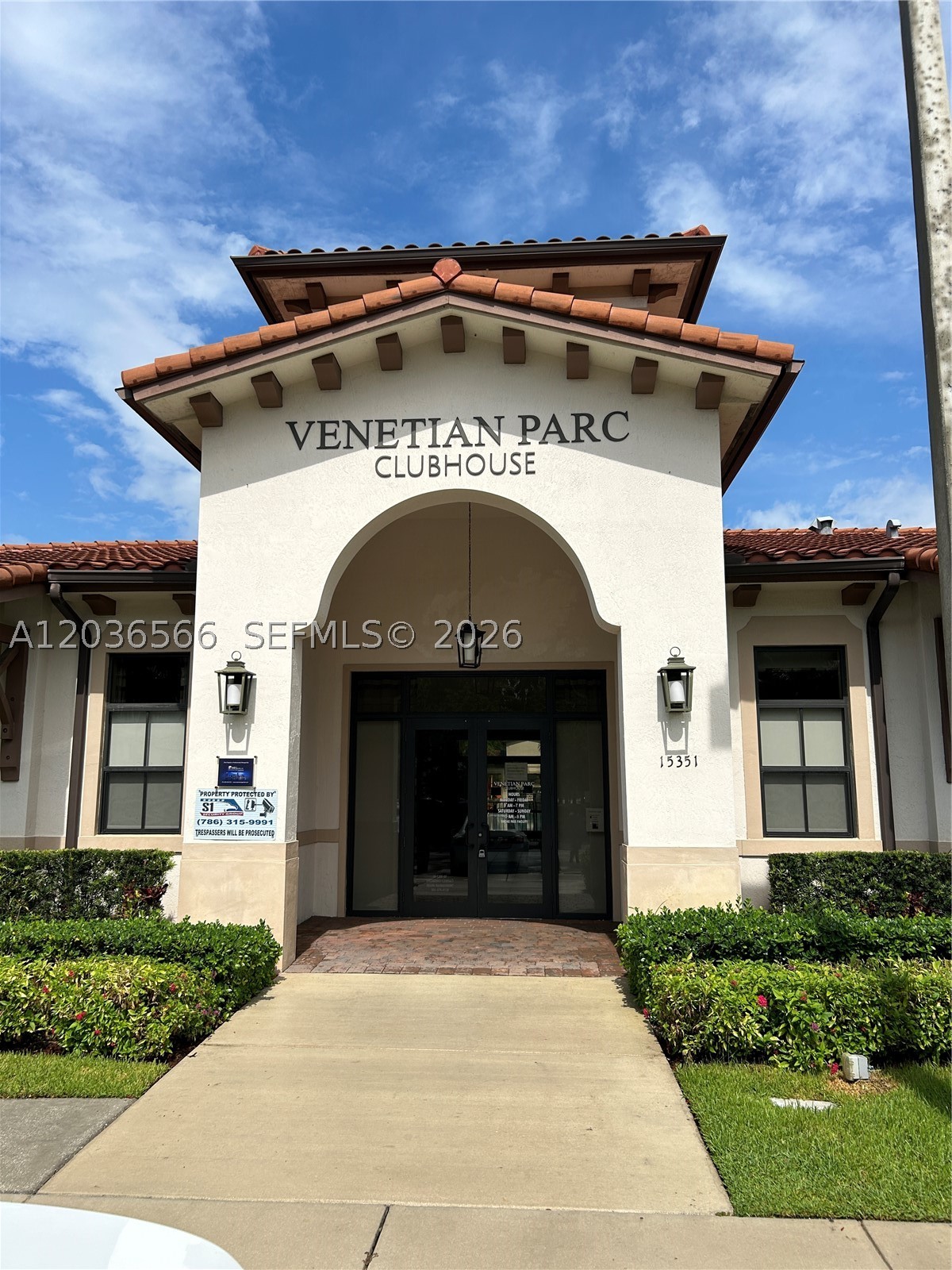 VENETIAN PARC - Residential Lease