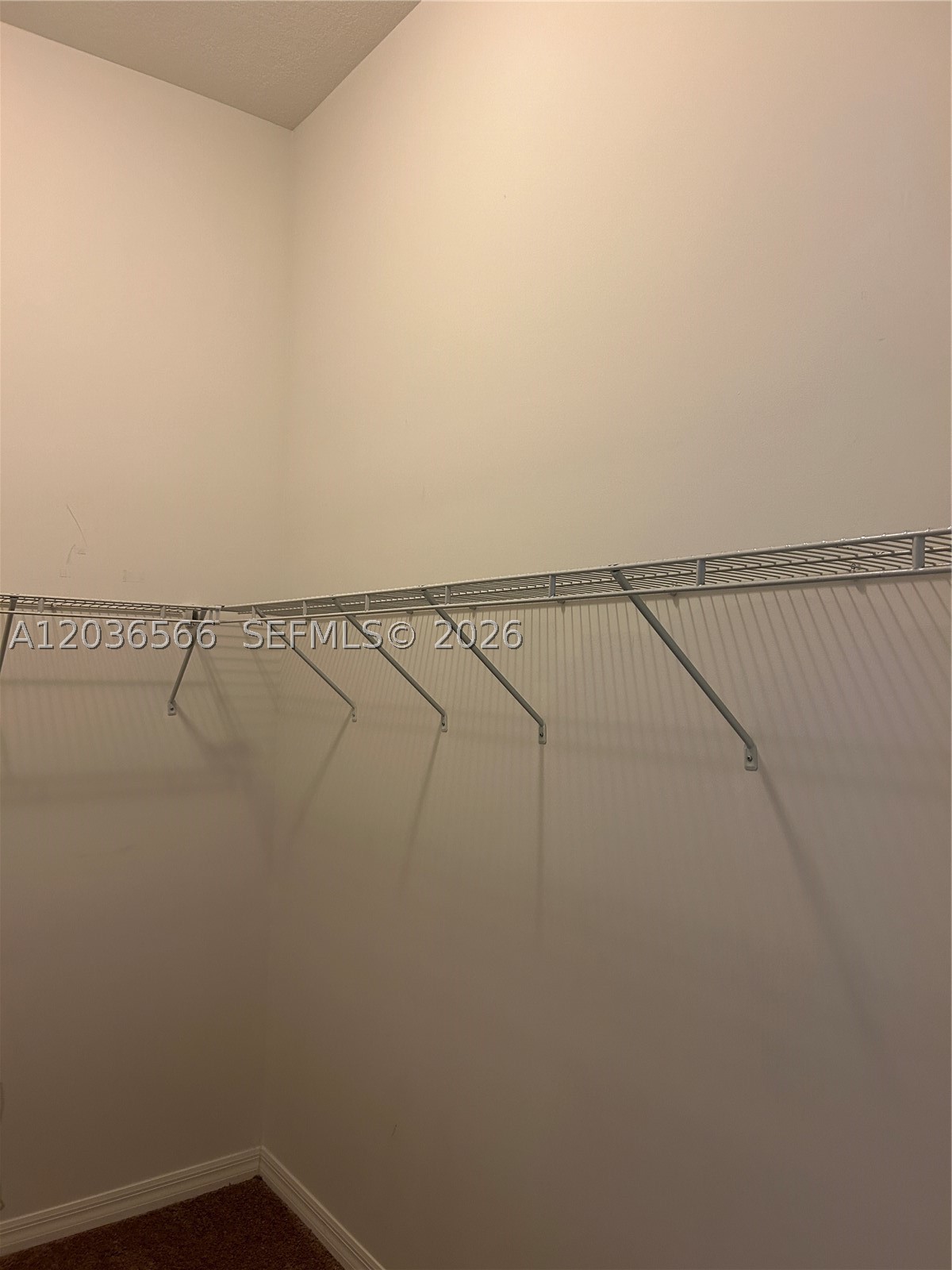 VENETIAN PARC - Residential Lease