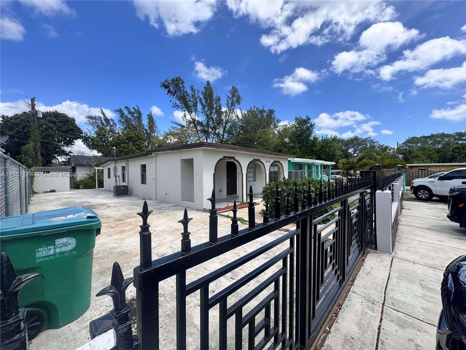 SEVENTEENTH AVE HEIGHTS - Residential