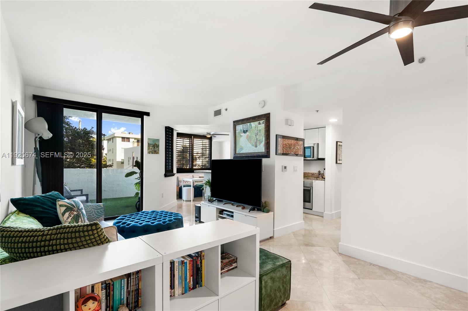 Beautiful 1-bedroom, 1.5-bath apartment in the coveted South of Fifth neighborhood, featuring elegant marble floors throughout and an oversized balcony ideal for relaxing or entertaining. This residence includes one assigned parking space, a storage unit, and access to valet service.
The Cosmopolitan offers resort-style amenities, including a lobby designed by award-winning Tessi Garcia and Associates, a landscaped courtyard with pool and lounge areas, a private clubroom with billiards, and a state-of-the-art fitness center. Full concierge service enhances the boutique living experience. 24-hour notice required for showings.