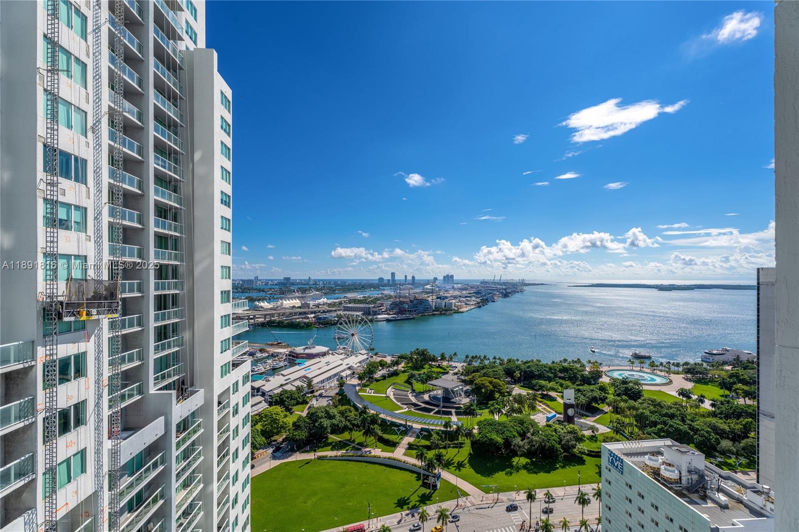 VIZCAYNE SOUTH CONDO - Residential