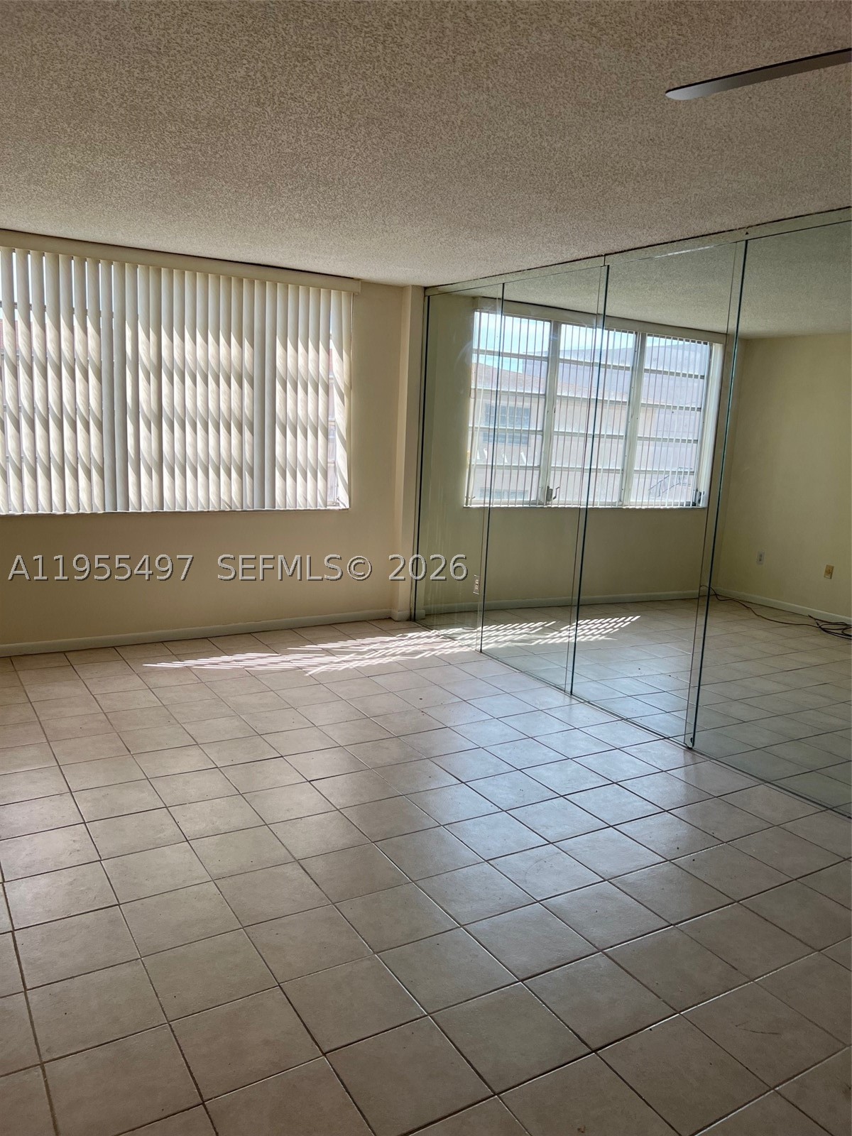 LA CASTELLANA CONDO - Residential